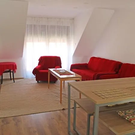 Illes Apartment