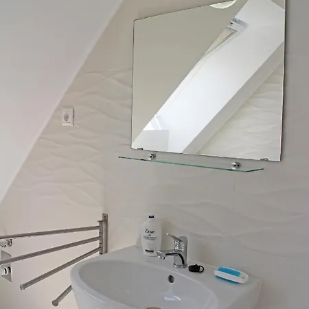 Apartment Illes *